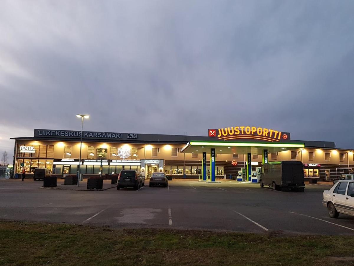 Hotelli Kaersaemaeki Εξωτερικό φωτογραφία
